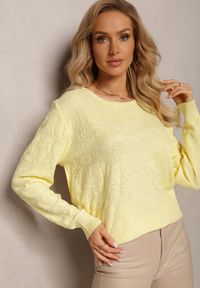Renee - Żółty Sweter w Tłoczony Ornamentalny Wzór Neston. Kolor: żółty. Styl: klasyczny #1