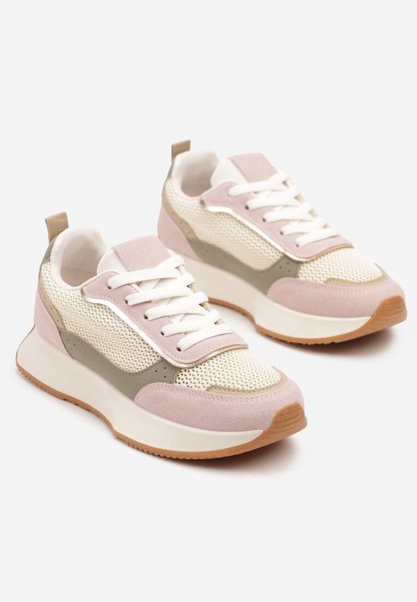 Born2be - Różowe Sneakersy z Geometrycznym Wzorem Borgis. Nosek buta: okrągły. Zapięcie: sznurówki. Kolor: różowy. Materiał: materiał. Wzór: geometria. Obcas: na obcasie. Wysokość obcasa: niski
