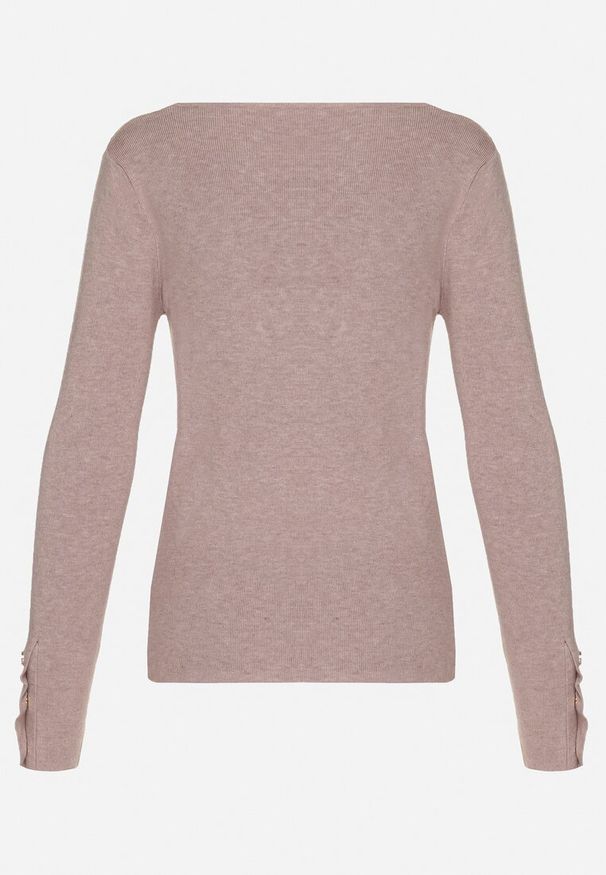 Born2be - Beżowy Sweter z Dekoltem V i Ozdobnymi Guzikami na Rękawach Atterisa. Okazja: na co dzień, do pracy, na spotkanie biznesowe. Typ kołnierza: dekolt w kształcie V. Kolor: beżowy. Materiał: jeans. Długość rękawa: długi rękaw. Długość: długie. Wzór: aplikacja. Styl: biznesowy, casual