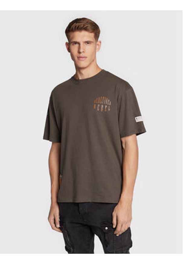 Redefined Rebel T-Shirt Marlow 211115 Brązowy Regular Fit. Kolor: brązowy. Materiał: bawełna