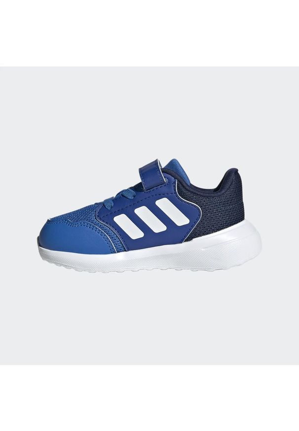 Adidas - Buty dla dzieci ADIDAS Tensaur. Zapięcie: rzepy. Szerokość cholewki: normalna. Sport: turystyka piesza