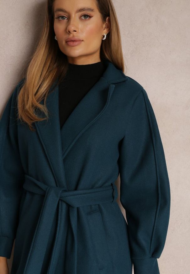 Renee - Niebieski Płaszcz z Wiązanym Paskiem i Bufiastym Rękawem Agnage. Typ kołnierza: kołnierzyk stójkowy. Kolor: niebieski. Materiał: tkanina, jeans. Sezon: wiosna, jesień