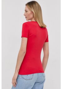 Love Moschino T-shirt damski kolor czerwony. Okazja: na co dzień. Kolor: czerwony. Materiał: dzianina. Wzór: nadruk. Styl: casual #4
