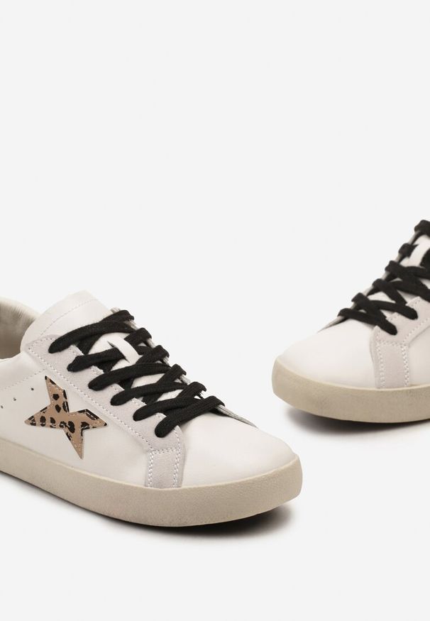 Born2be - Beżowe Sznurowane Sneakersy Ozdobione Gwiazdką i Brokatem Parietta. Kolor: beżowy. Wzór: aplikacja
