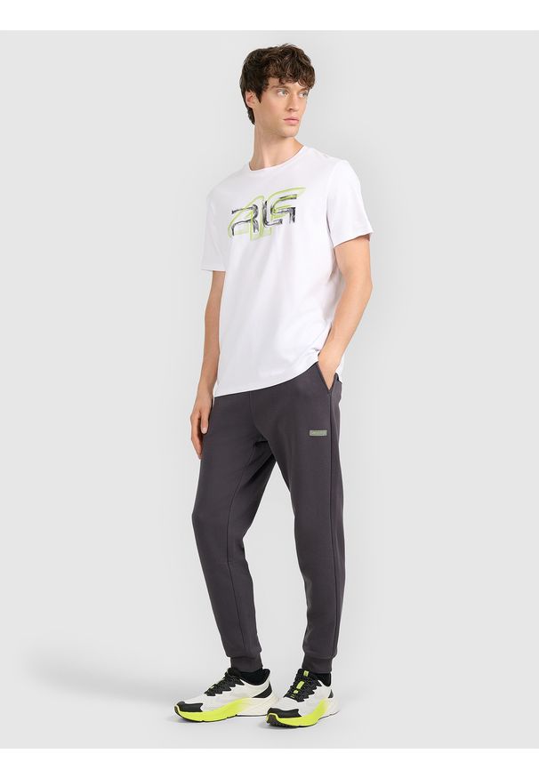 4f - 4F T-shirt regular z nadrukiem męski 4F x Robert Lewandowski - biały XL. Okazja: na co dzień. Kolor: biały. Materiał: materiał, bawełna. Wzór: nadruk. Styl: sportowy, casual