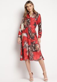 Born2be - Czerwono-Brązowa Sukienka Midi o Rozkloszowanym Kroju z Paskiem z Klamrą Olvira. Kolor: czerwony. Styl: elegancki. Długość: midi #7