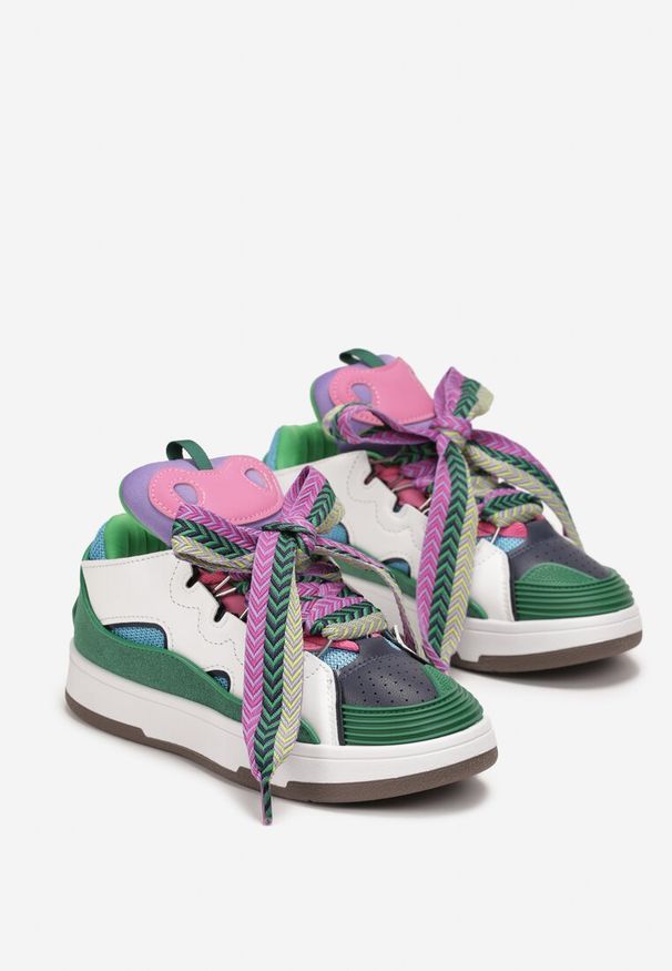 Born2be - Zielone Sneakersy z Ozdobnym Sznurowaniem i Szerokim Językiem Vessy. Kolor: zielony, biały