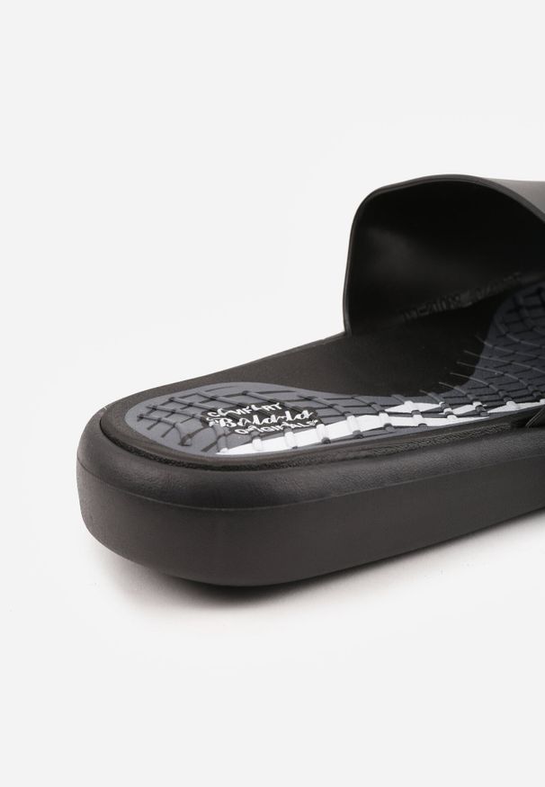 Born2be - Czarne Sportowe Klapki Piankowe na Basen lub Plażę Daevo. Okazja: na plażę. Kolor: czarny. Materiał: dresówka. Sezon: lato. Styl: sportowy