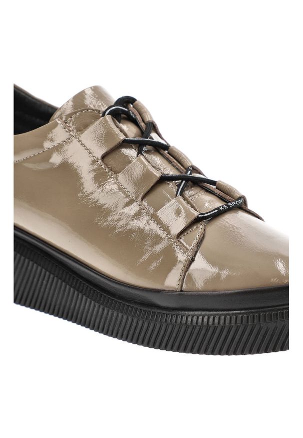 Beżowe Sneakersy Ravini Wygodne Buty Damskie. Okazja: na uczelnię. Zapięcie: sznurówki. Kolor: beżowy. Materiał: skóra, lakier. Szerokość cholewki: normalna. Obcas: na platformie