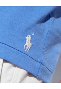 Ralph Lauren - RALPH LAUREN - Błękitna koszulka z nadrukiem Slim Fit. Typ kołnierza: polo. Kolor: niebieski. Materiał: jersey, bawełna. Długość rękawa: krótki rękaw. Wzór: nadruk. Styl: klasyczny #3