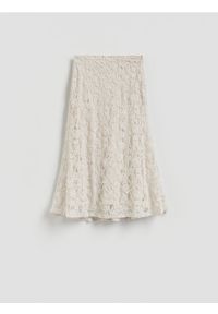Reserved - Spódnica z koronką - kremowy. Kolor: kremowy. Materiał: koronka. Wzór: koronka #1