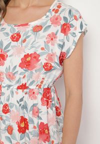 Born2be - Czerwona Kwiatowa Sukienka z Bawełną o Rozkloszowanym Kroju Mavelione. Okazja: na co dzień. Kolor: czerwony. Materiał: bawełna. Wzór: kwiaty. Typ sukienki: rozkloszowane. Styl: casual, klasyczny #7