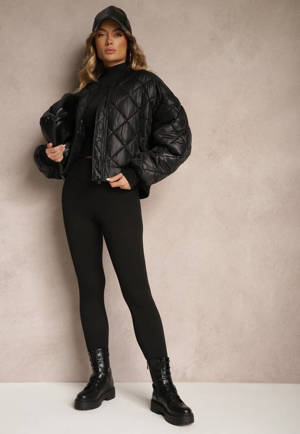 Renee - Czarne Legginsy High Waist z Szeroką Gumką w Pasie Sevini. Okazja: do domu, na co dzień. Stan: podwyższony. Kolor: czarny. Wzór: aplikacja, bez wzorów. Styl: casual
