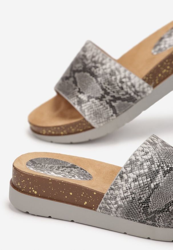 Renee - Szare Klapki Othris. Nosek buta: okrągły. Kolor: szary. Materiał: denim, wiskoza. Obcas: na koturnie