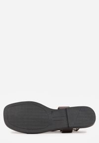 Born2be - Ciemnobrązowe Sandały w Stylu Japonek z Metaliczną Ozdobą Catelin. Zapięcie: sprzączka. Kolor: brązowy. Wzór: aplikacja. Styl: elegancki, klasyczny #7