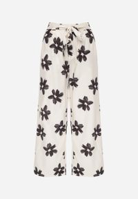 Born2be - Czarno-Kremowe Spodnie o Szerokim Kroju z Wysokim Stanem w Kwiaty Ozdobione Wiązaniem Neatea. Okazja: do pracy, na co dzień. Stan: podwyższony. Kolor: beżowy. Wzór: aplikacja, kwiaty. Styl: casual #3