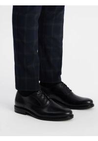 Ryłko - Czarne eleganckie półbuty męskie typu oxfordy. Kolor: czarny. Materiał: skóra. Styl: elegancki #1