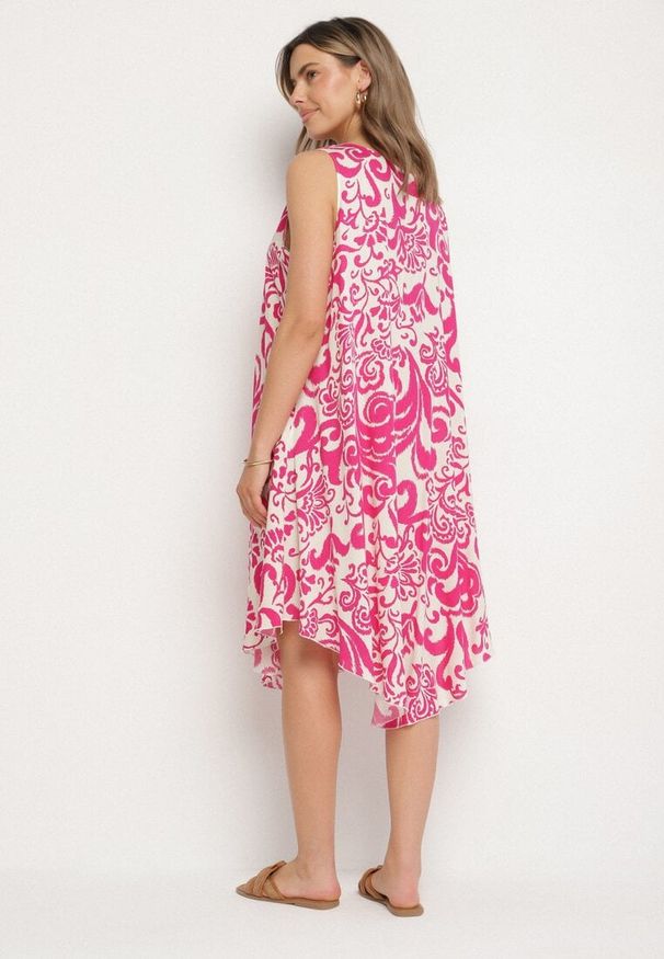 Born2be - Fuksjowa Bawełniana Sukienka ze Wzorem Paisley Zirelia. Okazja: na co dzień. Typ kołnierza: dekolt w serek. Kolor: różowy. Materiał: bawełna. Wzór: paisley. Sezon: lato. Styl: casual