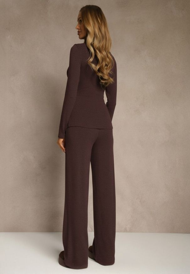 Renee - Brązowy Komplet z Bawełny Kopertowa Bluzka Longsleeve i Szerokie Spodnie Amaferia. Kolor: brązowy. Materiał: bawełna