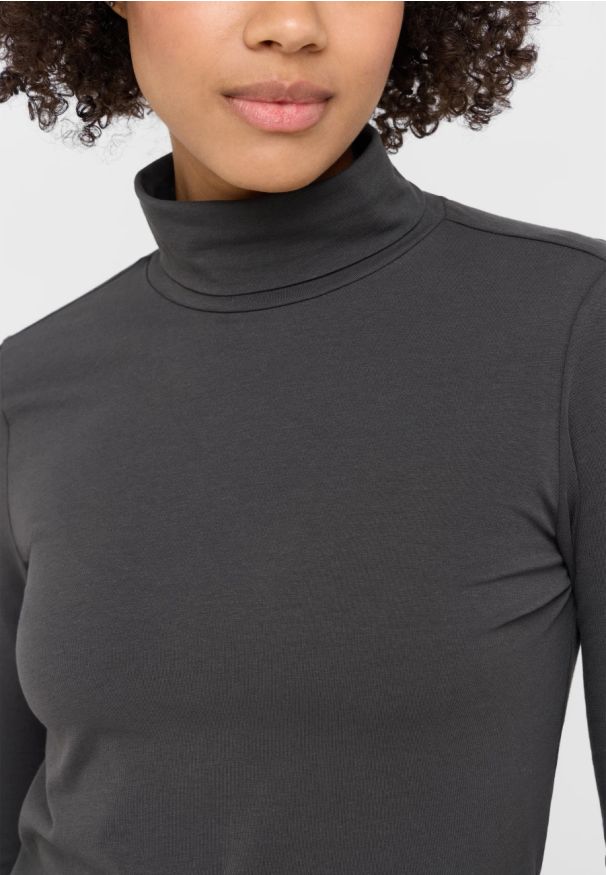 Damski Longsleeve Mustang Style Shiloh Pirate Black 1015944 4088. Długość rękawa: długi rękaw