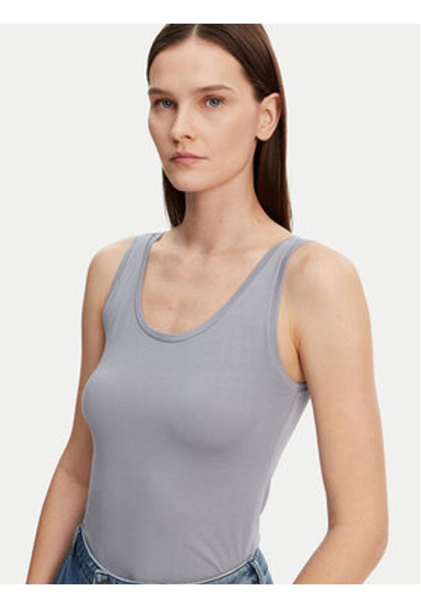 Marc O'Polo Top 503 2001 50001 Niebieski Slim Fit. Typ kołnierza: polo. Kolor: niebieski. Materiał: bawełna