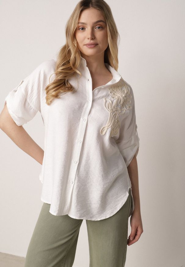Born2be - Biała Wiszkowa Koszula Nietoperzowa z Regulowanymi Rękawami i Haftem Maryrenna. Okazja: na co dzień. Kolor: biały. Materiał: jeans, len. Wzór: haft. Styl: casual, klasyczny, elegancki