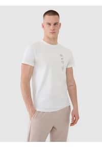 4f - 4F T-shirt regular z nadrukiem męski - beżowy XXL. Okazja: na co dzień. Kolor: beżowy. Materiał: dzianina, bawełna, jersey. Długość rękawa: krótki rękaw. Długość: krótkie. Wzór: nadruk. Styl: klasyczny, sportowy, casual