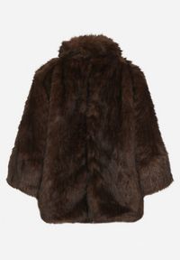 Born2be - Brązowa Kurtka Futerko na Suwak z Wysokim Kołnierzem i Rękawami 3/4 Lelvila. Okazja: na co dzień. Typ kołnierza: golf. Kolor: brązowy. Materiał: futro. Styl: casual, elegancki #5