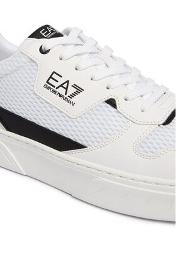 EA7 Emporio Armani Sneakersy 7X000650 AF23102 MZ021 Biały. Kolor: biały. Materiał: skóra