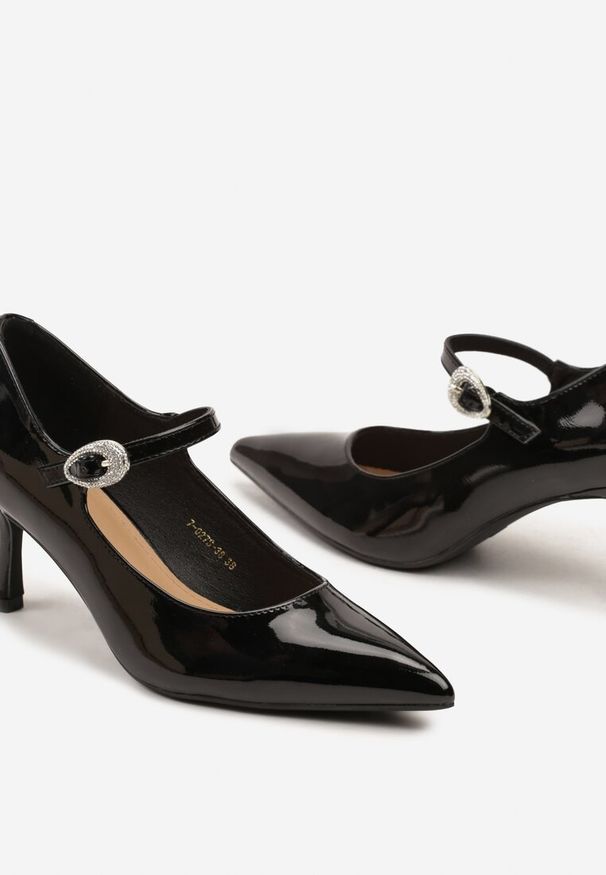 Born2be - Czarne Czółenka na Szpilce z Ozdobnym Paskiem Romilira. Okazja: na spotkanie biznesowe, do pracy. Zapięcie: pasek. Kolor: czarny. Materiał: jeans. Obcas: na szpilce. Styl: elegancki, klasyczny, biznesowy, wizytowy