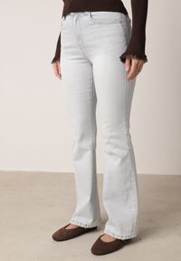 Born2be - Niebieskie Jeansy Typu Dzwony z Bawełną i Wysokim Stanem Nesanthe. Okazja: na co dzień. Stan: podwyższony. Kolor: niebieski. Styl: casual, elegancki, klasyczny #7