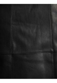 Morgan Spódnica z imitacji skóry 212-JILIAN Czarny Regular Fit. Kolor: czarny. Materiał: skóra