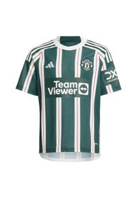 Adidas - Koszulka Manchester United 23/24 Away Kids. Kolor: czerwony, wielokolorowy, zielony, biały. Materiał: materiał #1