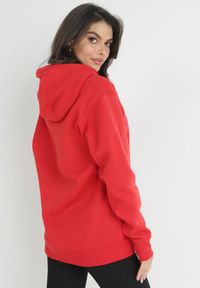 Born2be - Czerwona Bluza z Kapturem i Długimi Rękawami Agnentha. Typ kołnierza: kaptur. Kolor: czerwony. Długość rękawa: długi rękaw. Długość: długie. Styl: sportowy #4