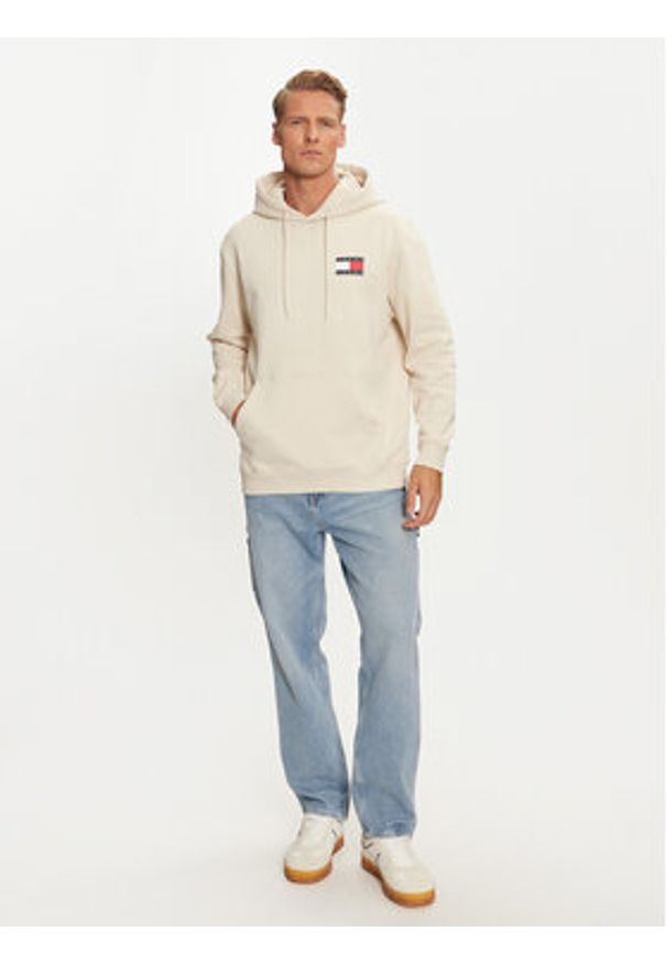 Tommy Jeans Bluza Essential DM0DM20738 Beżowy Regular Fit. Kolor: beżowy. Materiał: bawełna