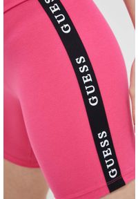 Guess szorty damskie kolor różowy z nadrukiem medium waist. Kolor: różowy. Wzór: nadruk #4