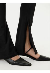 Hugo - HUGO Spodnie materiałowe Nuflare_B 50554485 Czarny Flare Fit. Kolor: czarny. Materiał: bawełna #2