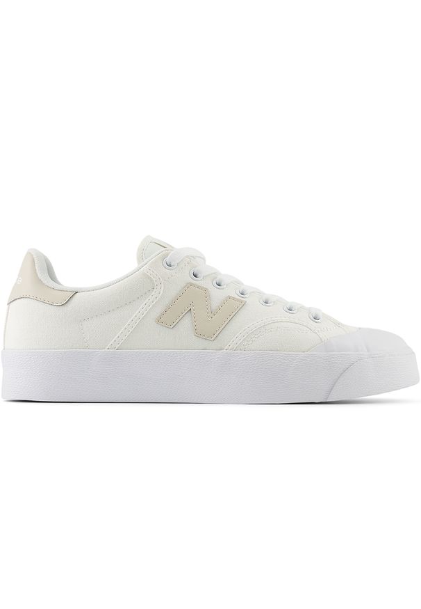 Buty unisex New Balance BB100CGN – białe. Okazja: na co dzień. Kolor: biały. Materiał: guma, materiał, syntetyk. Szerokość cholewki: normalna. Obcas: na platformie
