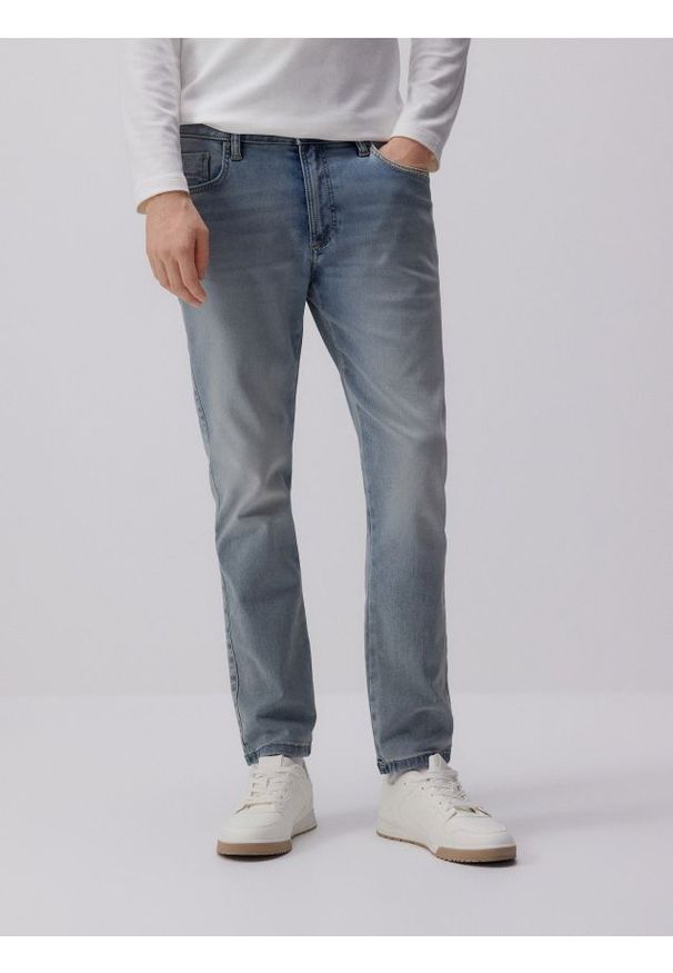 Reserved - Jeansy slim fit - niebieski. Kolor: niebieski