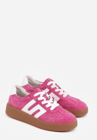 Renee - Fuksjowe Sneakersy Skórzane w Stylu Tenisówek z Geometrycznym Wzorem Eshiryla. Okazja: na co dzień. Kolor: różowy. Materiał: skóra. Wzór: geometria #7