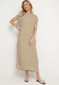Born2be - Beżowa Sukienka Pudełkowa Ozdobiona Wiązaniem Napelira. Okazja: na co dzień. Kolor: beżowy. Materiał: jeans. Wzór: aplikacja. Styl: klasyczny, casual, elegancki #1
