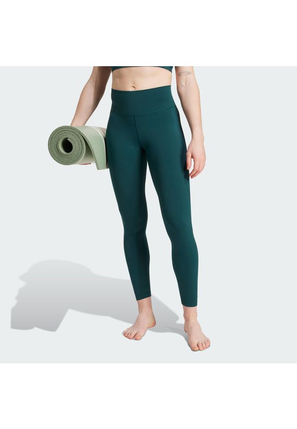 Adidas - Legginsy All Me 7/8. Kolor: niebieski, wielokolorowy, zielony. Sport: joga i pilates