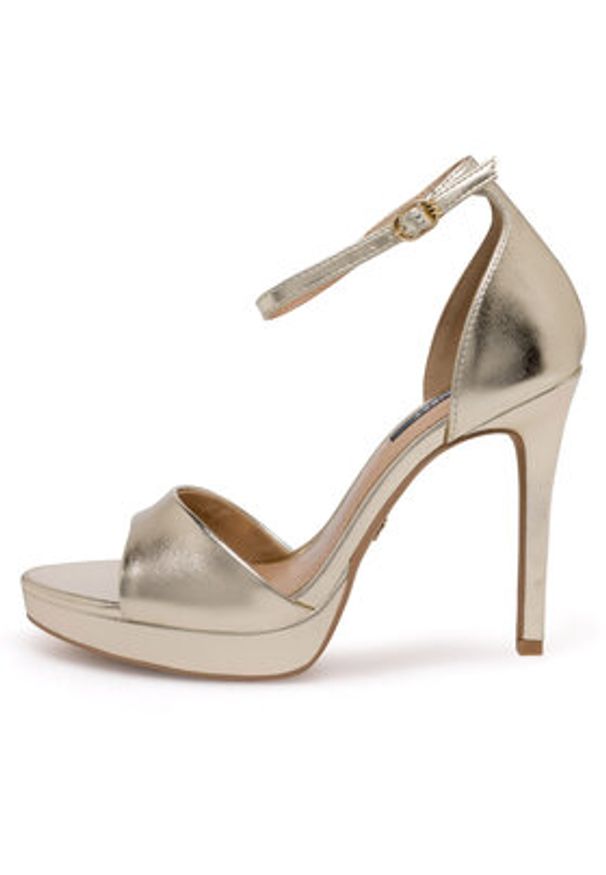 Nine West Sandały WFA2733-2 Złoty. Kolor: złoty. Materiał: syntetyk