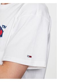 Tommy Jeans T-Shirt DM0DM16407 Biały Relaxed Fit. Kolor: biały. Materiał: bawełna #5
