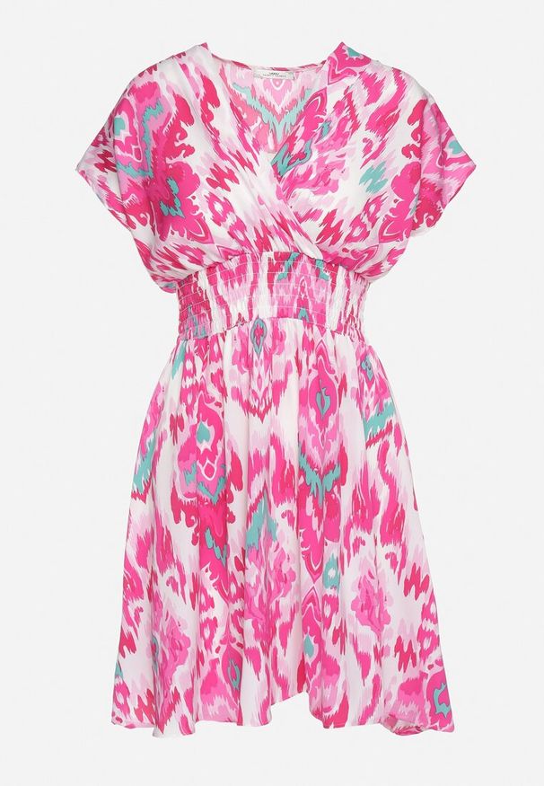 Born2be - Fuksjowa Sukienka Rozkloszowana z Kopertowym Dekoltem i Gumką w Pasie Emrra. Okazja: na plażę, na co dzień. Typ kołnierza: dekolt kopertowy. Kolor: różowy. Materiał: tkanina. Sezon: lato. Typ sukienki: kopertowe. Styl: casual