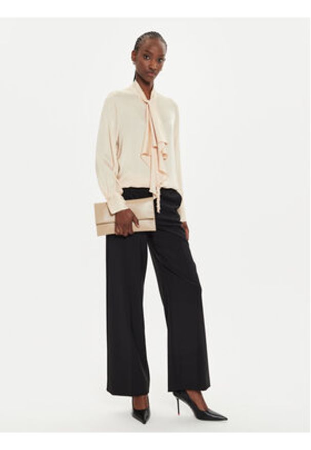 ViCOLO Koszula TS0193 Beżowy Regular Fit. Kolor: beżowy. Materiał: wiskoza