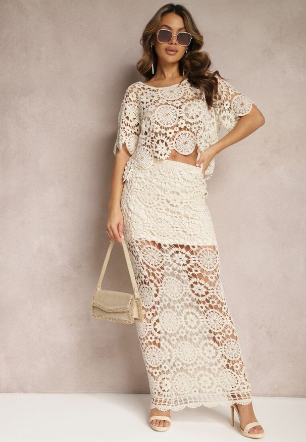 Renee - Beżowy Bawełniany Komplet Boho z Ażurowymi Wycięciami Spódnica Maxi i Bluzka Belrina. Kolor: beżowy. Materiał: bawełna. Wzór: ażurowy