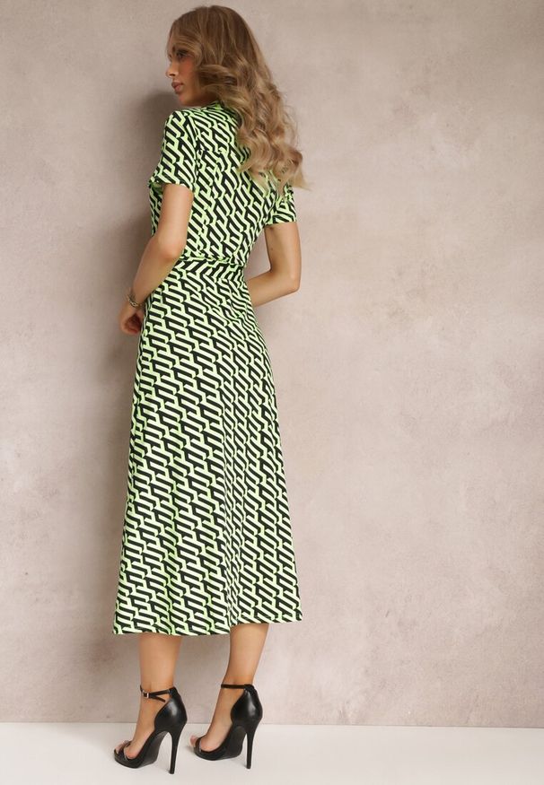 Renee - Zielona Rozkloszowana Sukienka Midi w Koszulowym Stylu Emerrisa. Kolor: zielony. Materiał: materiał. Wzór: geometria. Sezon: lato, wiosna. Typ sukienki: koszulowe. Długość: midi