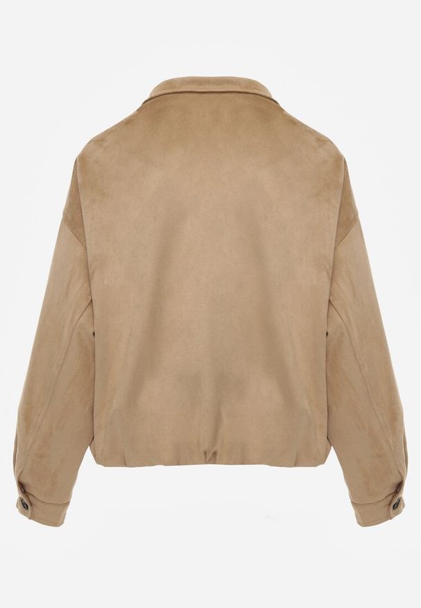 Renee - Jasnobrązowa Kurtka Bomber Jacket Ozdobiona Guzikami Quilimi. Okazja: na co dzień. Kolor: brązowy. Wzór: aplikacja. Styl: casual, elegancki