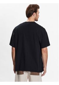 BDG Urban Outfitters T-Shirt 76134410 Czarny Regular Fit. Kolor: czarny. Materiał: bawełna #5